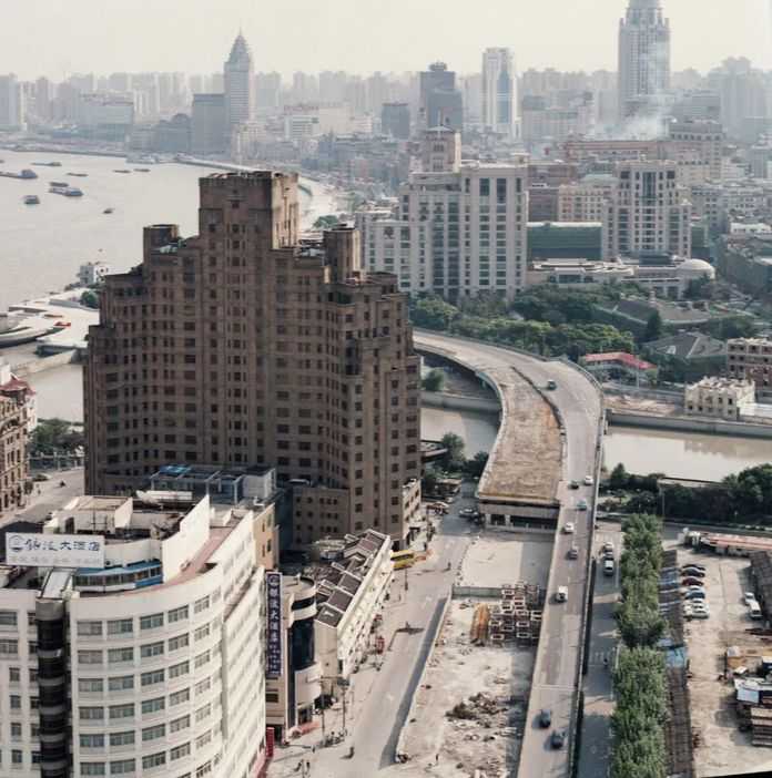 1991年，即將完工的吳淞路閘橋