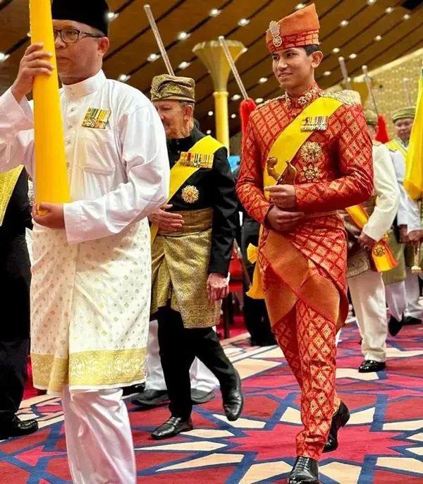 6438a5b4-be3a-430e-a253-5ae5977e256e