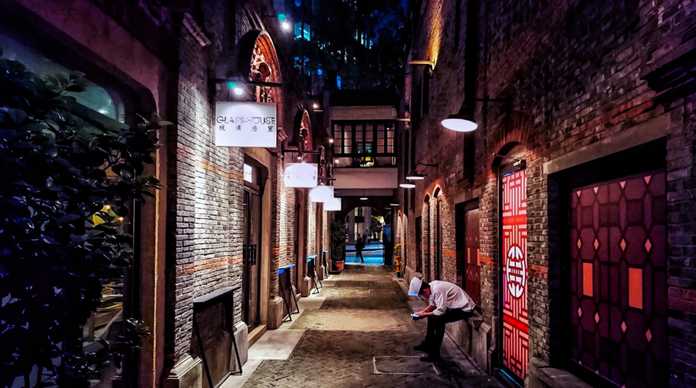 8b72bda15a29949f4aa657010aaf213171499bb6 以現代商業活化傳統建築