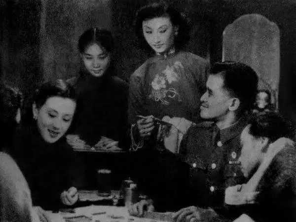 b2e8d9a7e6801eafb43ff1520b259a5ebc5d75db