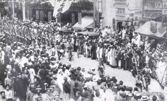 川沙解放，軍隊入城式