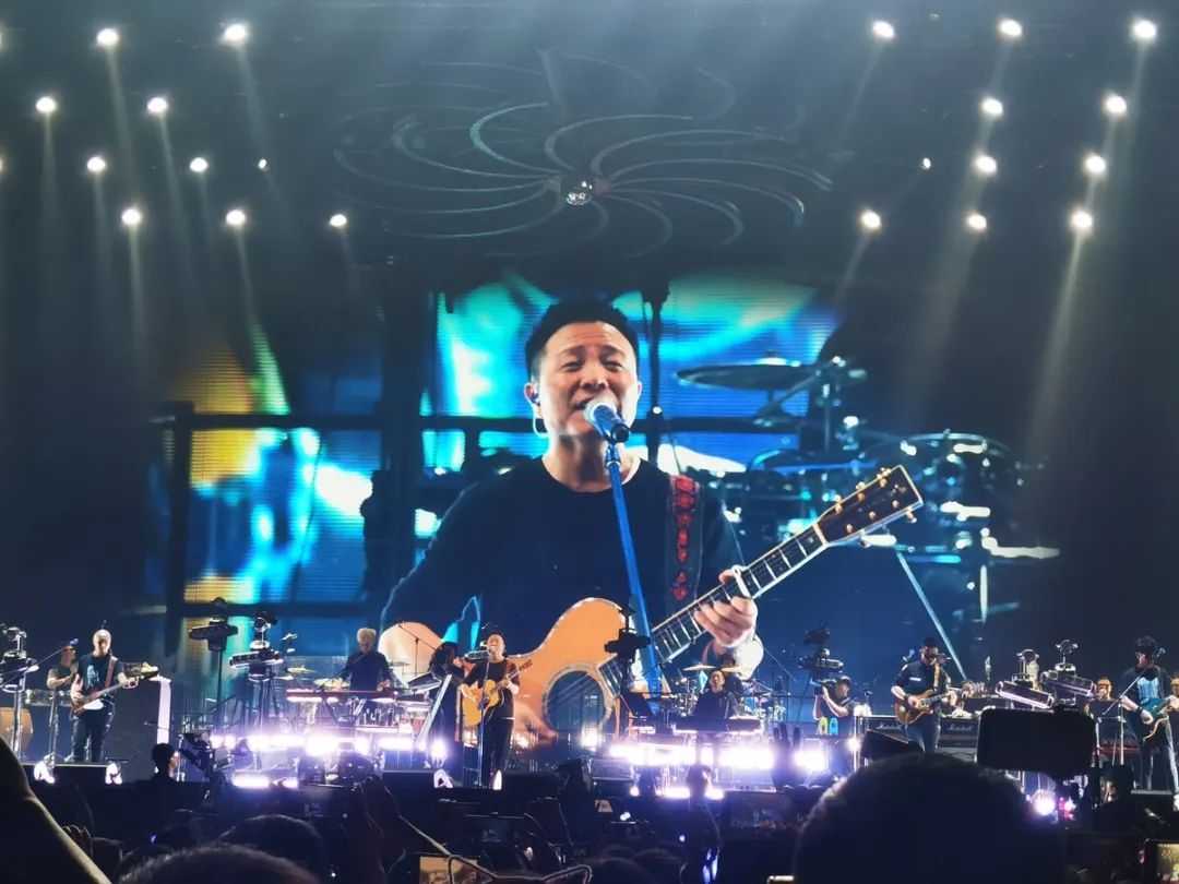 c093ee22b13c900c57b0122f7ac948cdd24e338a 時間讓中國搖滾改頭換面,