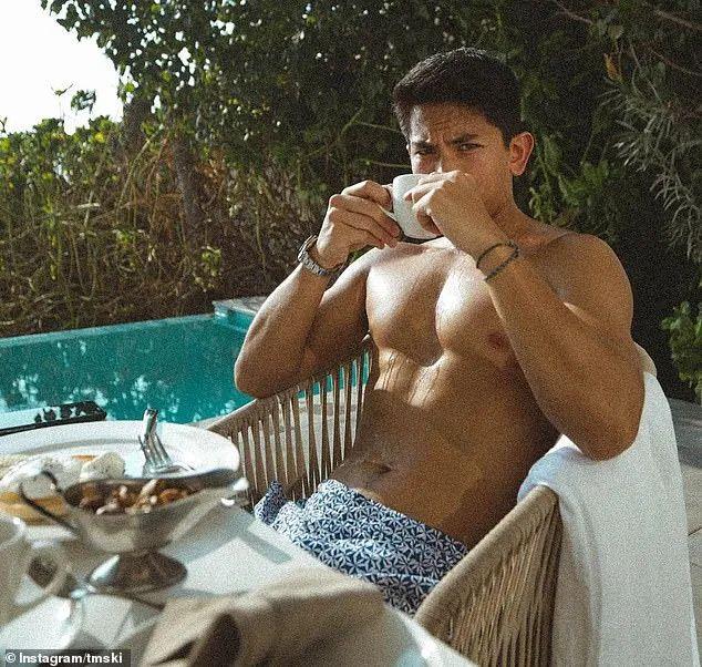 c8113e6d-0a89-4a7b-ada2-07702651c7be