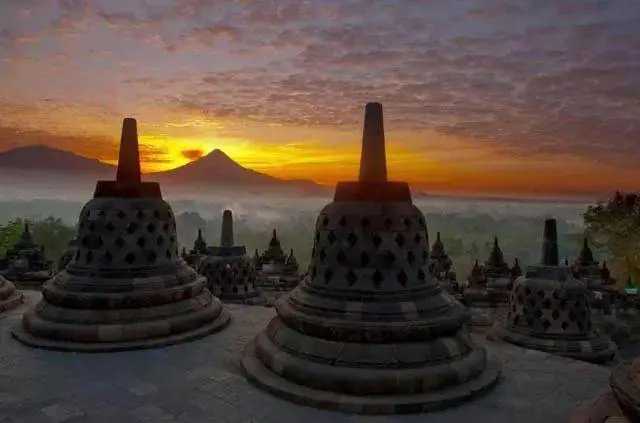 cd78afebfa1bd2776aa008351b5cca6e5c24aa31 馬來半島附近的印度教痕跡