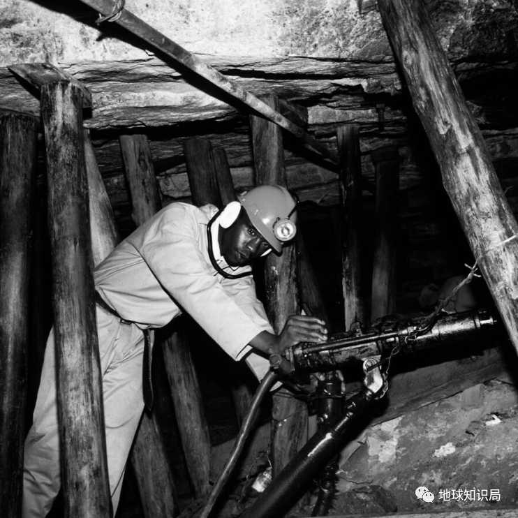 ff357c4210bda9ca3244c37b64b3fe7fb2eacfb2 (圖:壹圖網)