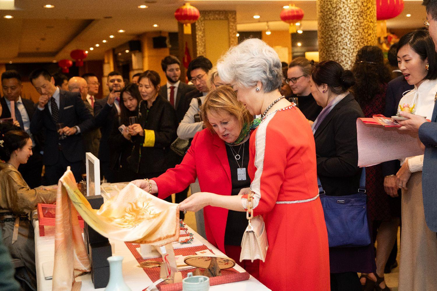 1ae83705-b791-4bea-9a07-b903d5ad200f