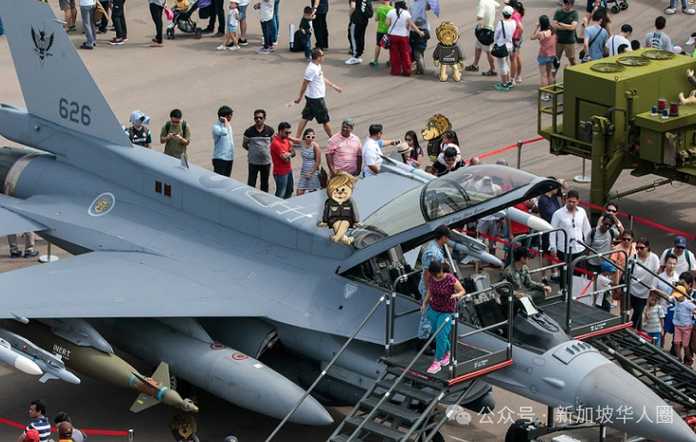 20b911e97a686a4d73dfbbf37f87204c586351da 空巴:面向所有到場觀眾開放