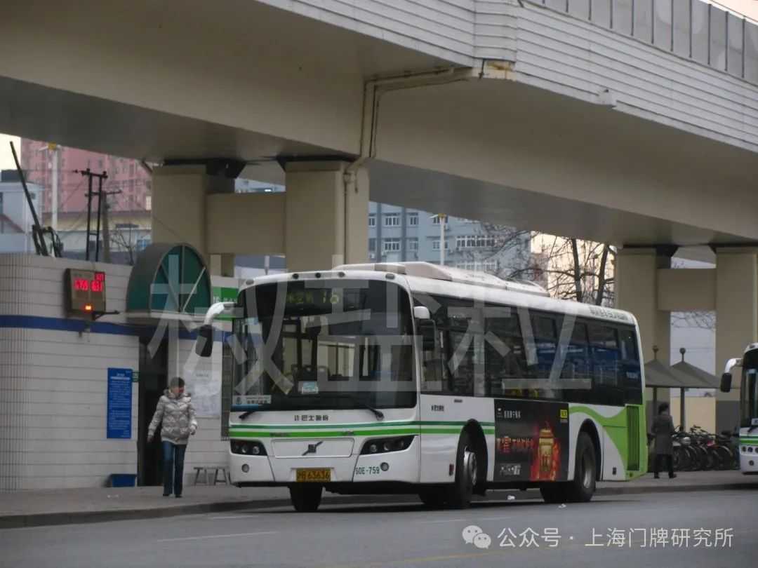 9f1129e38db72cfff85b922d272c1d31c99d60ab