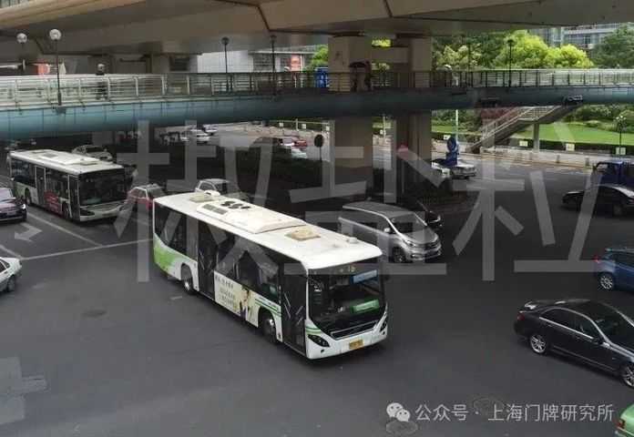 c6cba888d323f29a4aa660bc98f9fcf03bce3566