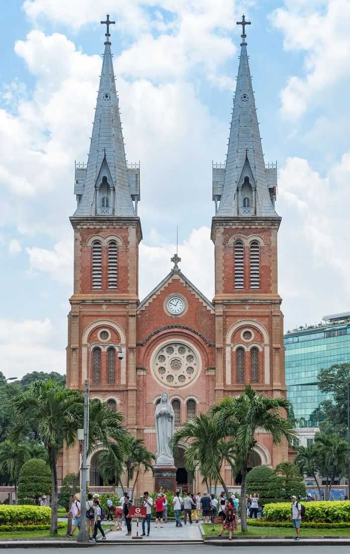 （胡志明市聖母大教堂圖：wiki）