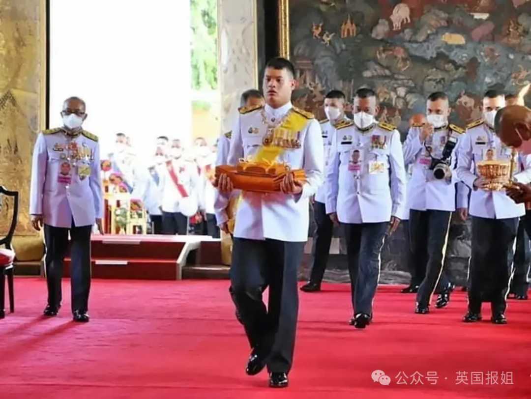 3ab67332acb35a41f8cbcb9795f8c85d97c5687d 確實挺高的,一米八