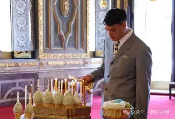 85826d3d3ebf5feb5cafefc12beeb00649b11467