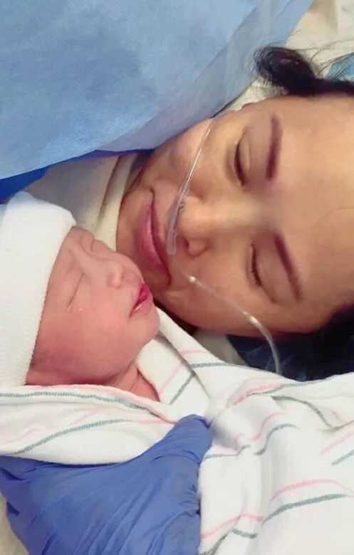 2016年，伊能靜生下女兒米粒