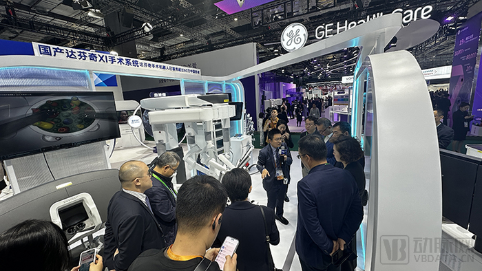 173130439329385100_a700xh